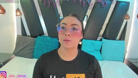 A N T O N E L L E  online show from 05/16/26, 11:31