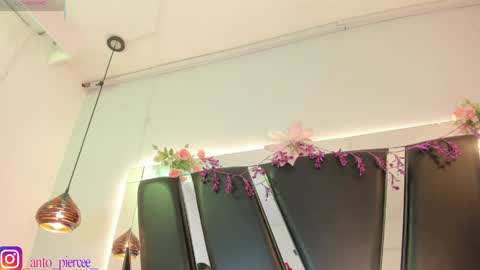 Snapshot of antonellepiercee chatting on 06/03/26, 11:35 A N T O N E L L E online show from 06/03/26, 11:35