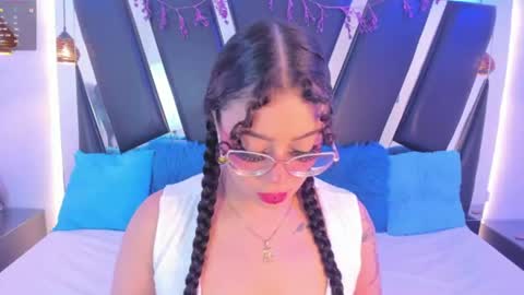 Snapshot of antonellepiercee chatting on 06/23/26, 11:41 A N T O N E L L E online show from 06/23/26, 11:41