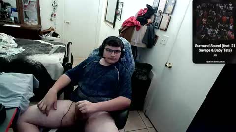 Snapshot of antonnastyfreak chatting on 11/03/25, 10:32 antonnastyfreak online show from 11/03/25, 10:32