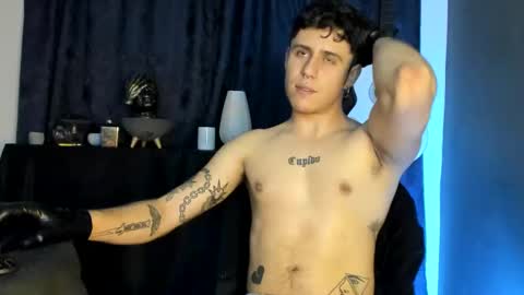 Snapshot of antonnello_ chatting on 10/26/25, 11:42 antonnello_ online show from 10/26/25, 11:42