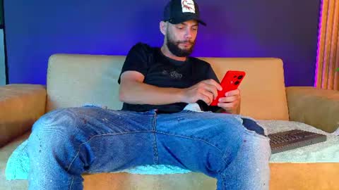 Snapshot of antony_bigdick_ chatting on 06/13/26, 07:23 Juan Camilo online show from 06/13/26, 07:23