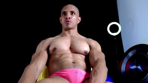 Instagram miguelangel1802  online show from 11/07/25, 05:51