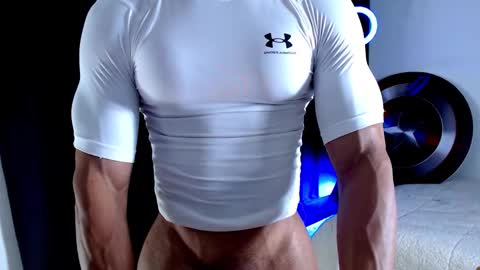 Instagram miguelangel1802  online show from 11/13/25, 04:39