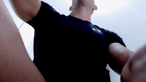 Instagram miguelangel1802  online show from 04/15/26, 05:36