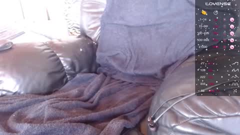 Snapshot of antonywebcam chatting on 10/20/25, 03:23 The Turk online show from 10/20/25, 03:23