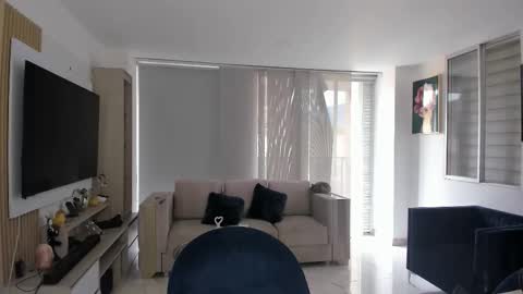 Snapshot of antotss chatting on 10/10/25, 08:41 Maria Antonia online show from 10/10/25, 08:41