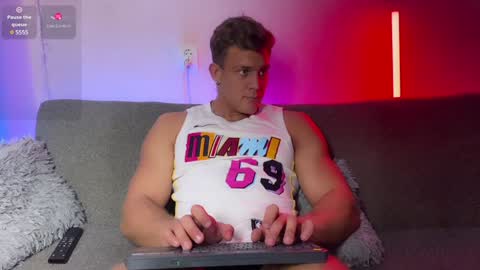 Adam 24 online show from 02/03/25, 07:52