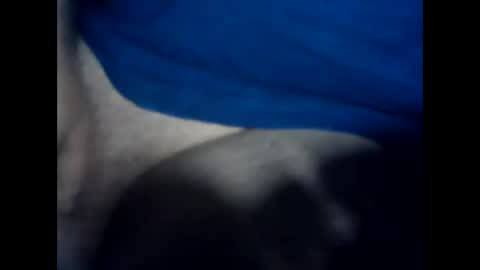 Snapshot of antxon12 chatting on 12/03/25, 01:35 antxon12 online show from 12/03/25, 01:35