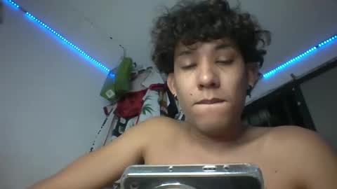 Snapshot of anuardhm chatting on 11/03/25, 04:25 AnuarDHM online show from 11/03/25, 04:25