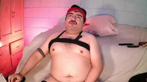 Snapshot of anuarfox chatting on 10/08/25, 09:29 AnuarFox online show from 10/08/25, 09:29