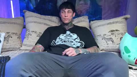 Tom online show from 01/18/26, 05:22