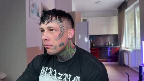 Tom online show from 04/08/26, 06:46