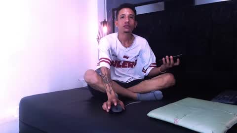 anxiuos miller online show from 05/28/26, 05:05