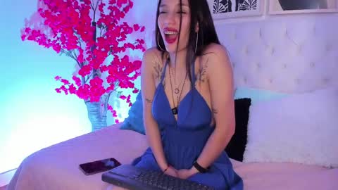 Any online show from 05/22/26, 06:35