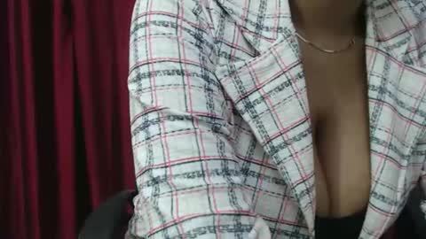 Snapshot of anya_kapoor chatting on 12/05/25, 05:20 anya kapoor no face online show from 12/05/25, 05:20