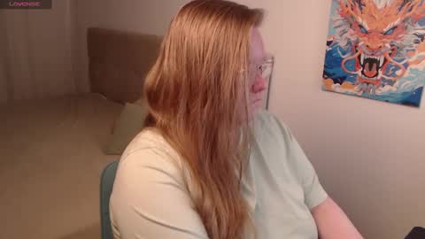 Snapshot of anya_muna chatting on 12/18/24, 10:57 Anya Muna online show from 12/18/24, 10:57