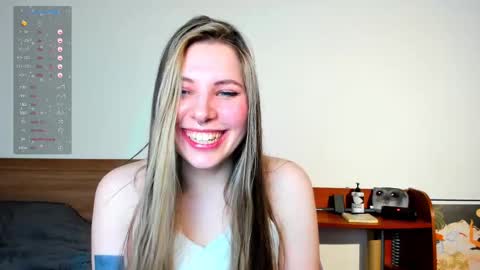 Snapshot of anya_seven chatting on 03/03/25, 02:15 Anya online show from 03/03/25, 02:15