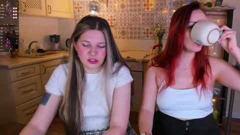 Snapshot of anya_seven chatting on 03/04/25, 07:32 Anya online show from 03/04/25, 07:32