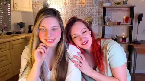 Snapshot of anya_seven chatting on 03/08/25, 11:18 Anya online show from 03/08/25, 11:18