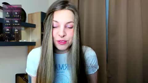 Snapshot of anya_seven chatting on 11/23/25, 06:19 Anya online show from 11/23/25, 06:19