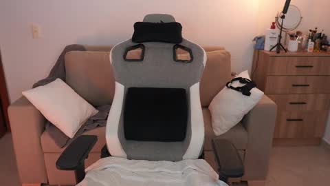 anya online show from 02/21/26, 09:49