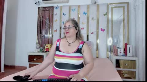 Snapshot of anyelamature chatting on 01/12/26, 03:12 Anyela online show from 01/12/26, 03:12