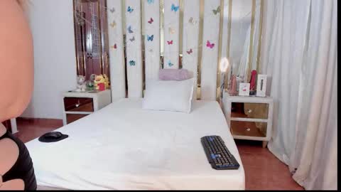 Snapshot of anyelamature chatting on 01/19/26, 02:48 Anyela online show from 01/19/26, 02:48