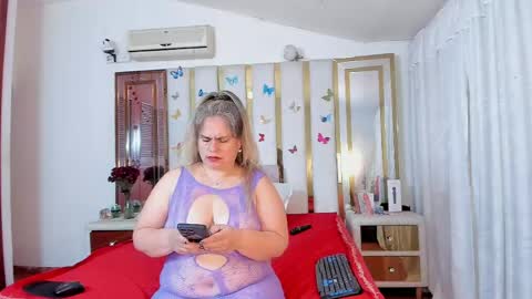 Anyela  online show from 04/16/26, 03:18