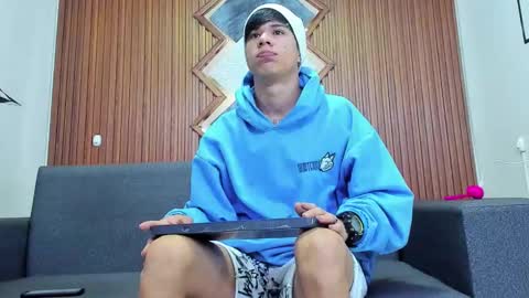 anyelo_sexyhot online show from 01/16/25, 11:37