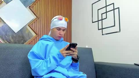 anyelo_sexyhot online show from 02/10/25, 11:46