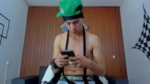 anyelo_sexyhot online show from 02/19/25, 12:55