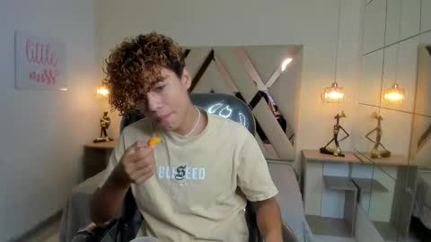 anyelotwink online show from 03/09/26, 02:21