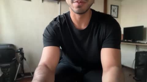 Instagram  online show from 05/18/26, 09:42