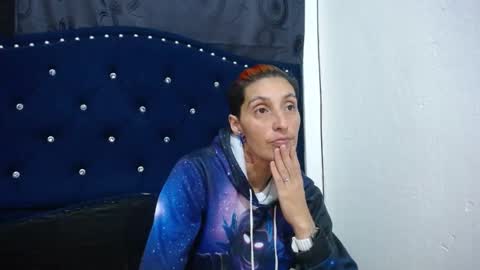 Snapshot of anyu_1306 chatting on 12/11/24, 10:25 anyu online show from 12/11/24, 10:25