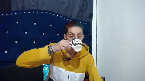 Snapshot of anyu_1306 chatting on 02/17/25, 03:04 anyu online show from 02/17/25, 03:04