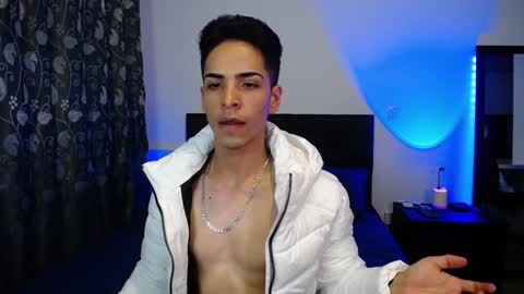 Snapshot of aodaboyy chatting on 01/02/25, 12:02 aodaboy online show from 01/02/25, 12:02