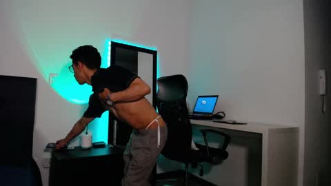 Snapshot of aodaboyy chatting on 01/16/25, 01:37 aodaboy online show from 01/16/25, 01:37