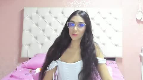 Aome Rainbow online show from 01/01/25, 12:00