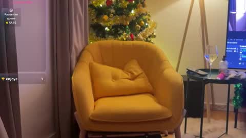 ap_couple online show from 11/29/25, 02:25