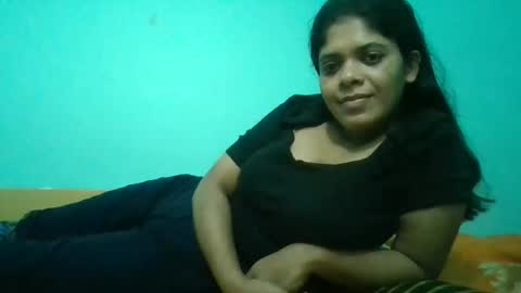 Snapshot of apa142817 chatting on 05/15/26, 07:59 Aparalux online show from 05/15/26, 07:59