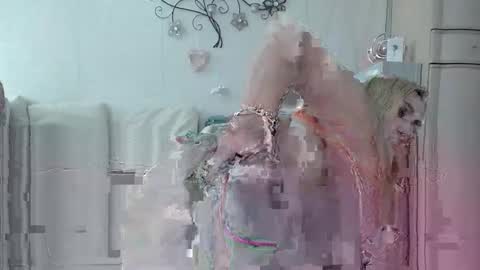 Snapshot of apalachicola555 chatting on 09/17/25, 07:10 Proha online show from 09/17/25, 07:10