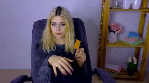 Snapshot of apheliastar chatting on 11/01/25, 03:47 ApheliaStar online show from 11/01/25, 03:47