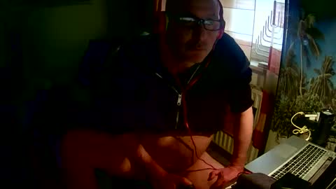 aphextwin72 online show from 05/06/26, 08:08