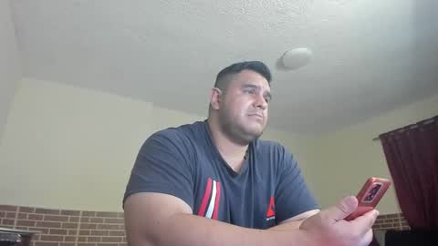 follow me   here you find me online show from 10/10/25, 11:53