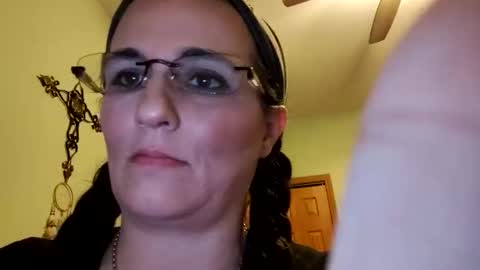 Snapshot of aphrodite60 chatting on 11/22/25, 11:15 Aphrodite60 online show from 11/22/25, 11:15