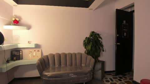 aphrodite online show from 07/04/26, 11:22