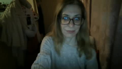 Snapshot of aphrodity_rox chatting on 06/16/26, 09:28 Aphrodity Rox online show from 06/16/26, 09:28
