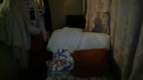 Snapshot of aphrodity_rox chatting on 06/18/26, 09:30 Aphrodity Rox online show from 06/18/26, 09:30