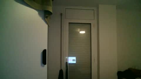 Snapshot of apixaba chatting on 10/12/25, 08:08 furry bear online show from 10/12/25, 08:08